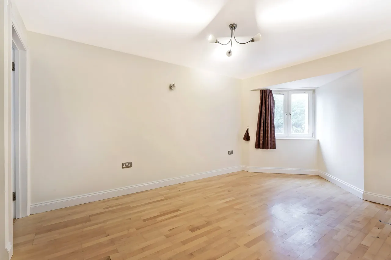 Riverside Court, Bromley, BR2, photo 4