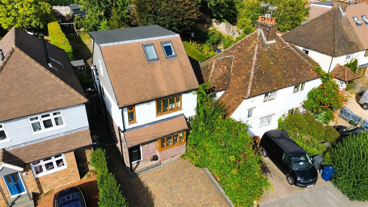 Tor Road, Farnham, GU9, photo 17