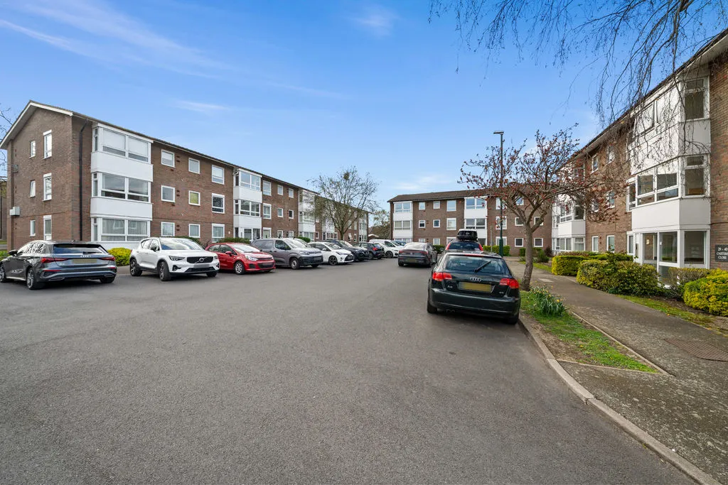Carters Close, Worcester Park KT4 8QF, photo 9