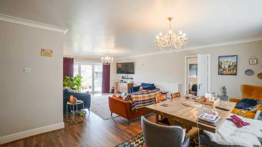 Langley Lane, Manchester, M24, photo 3