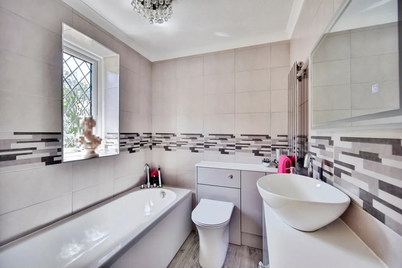 Burleigh Drive, MAIDSTONE, Kent, ME14, photo 12