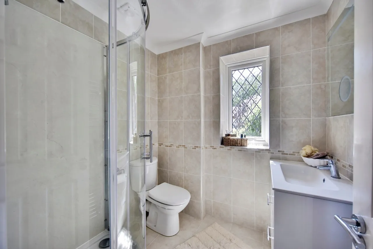 Burleigh Drive, MAIDSTONE, Kent, ME14, photo 17