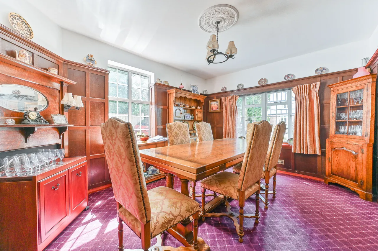 29 Blenheim Road, London, photo 3