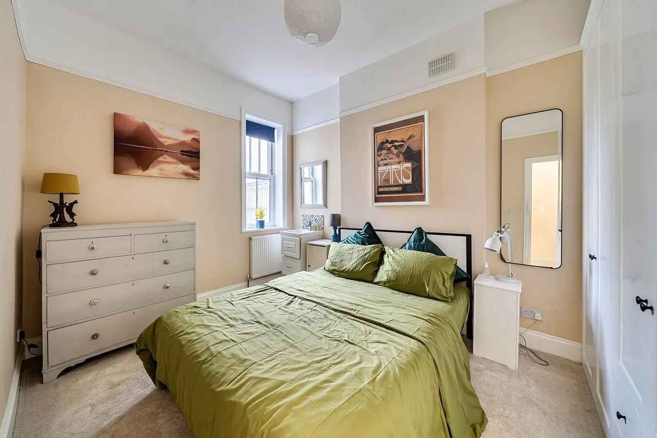 Elmers End Road, SE20, photo 15