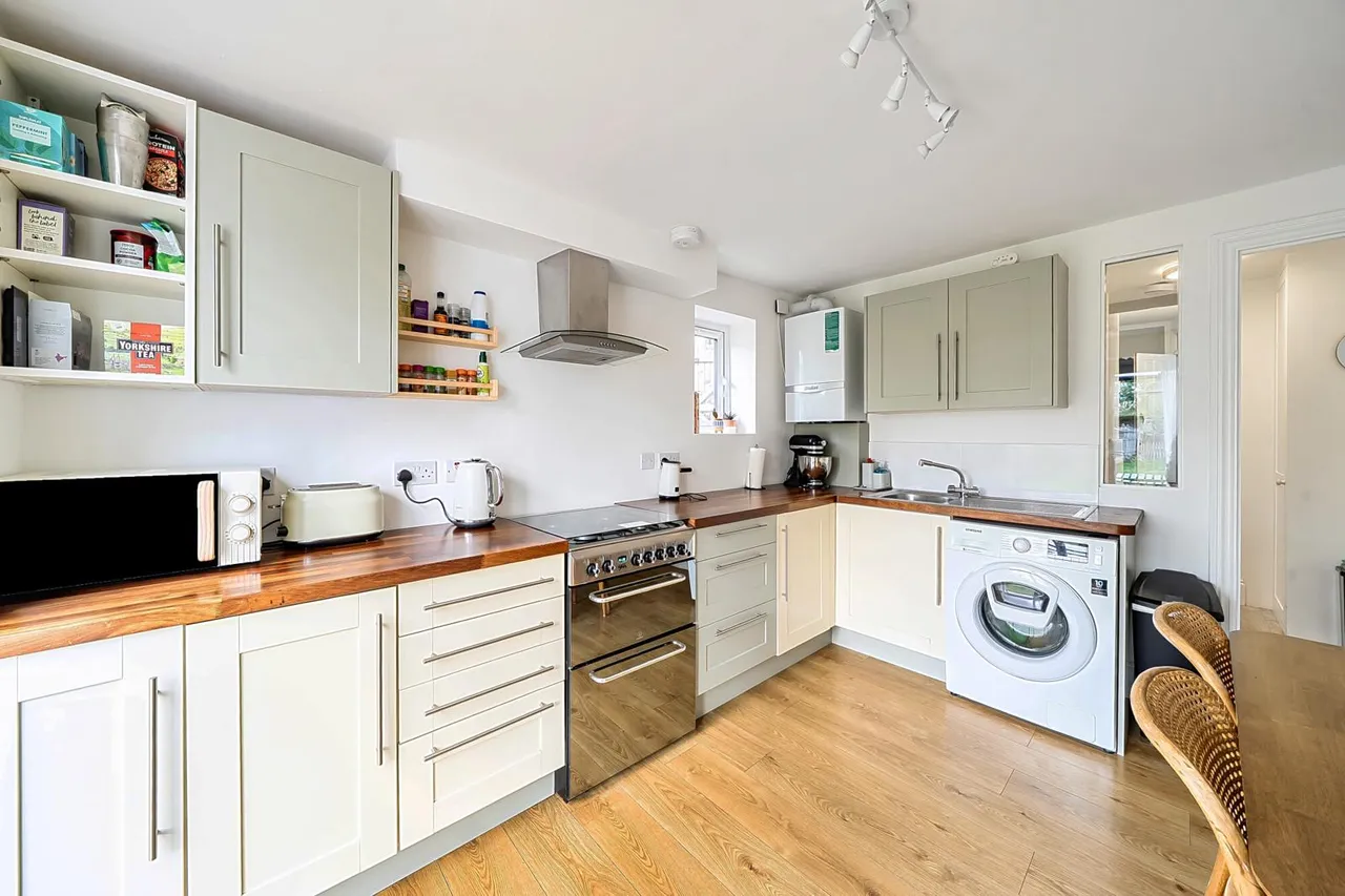 Elmers End Road, SE20, photo 5