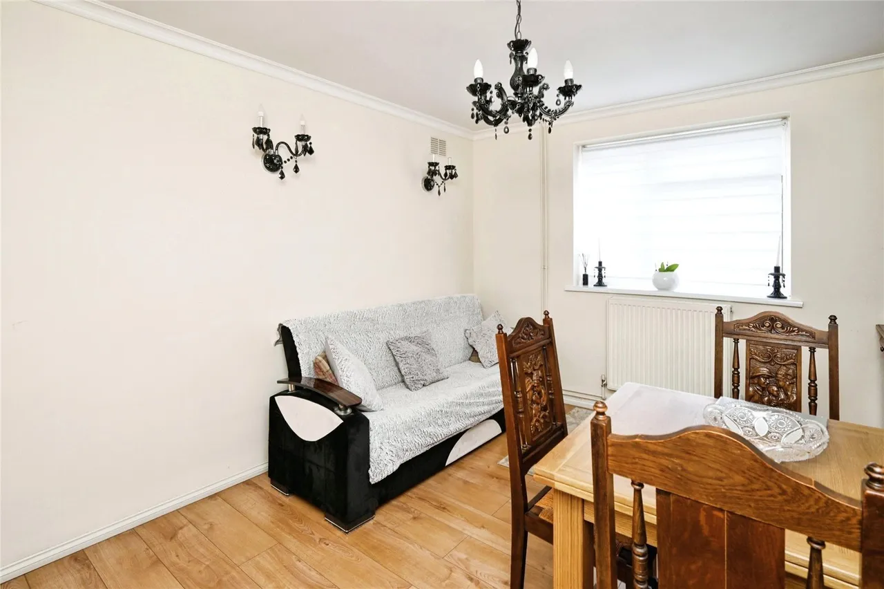 Butler Crescent, Mansfield, Nottinghamshire, NG19, photo 8