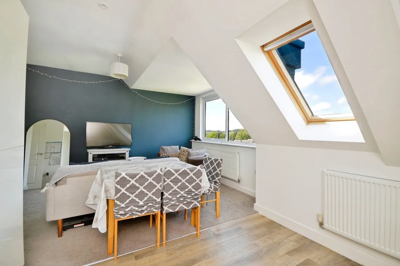 Llys Marina, Y Felinheli, LL56, photo 5