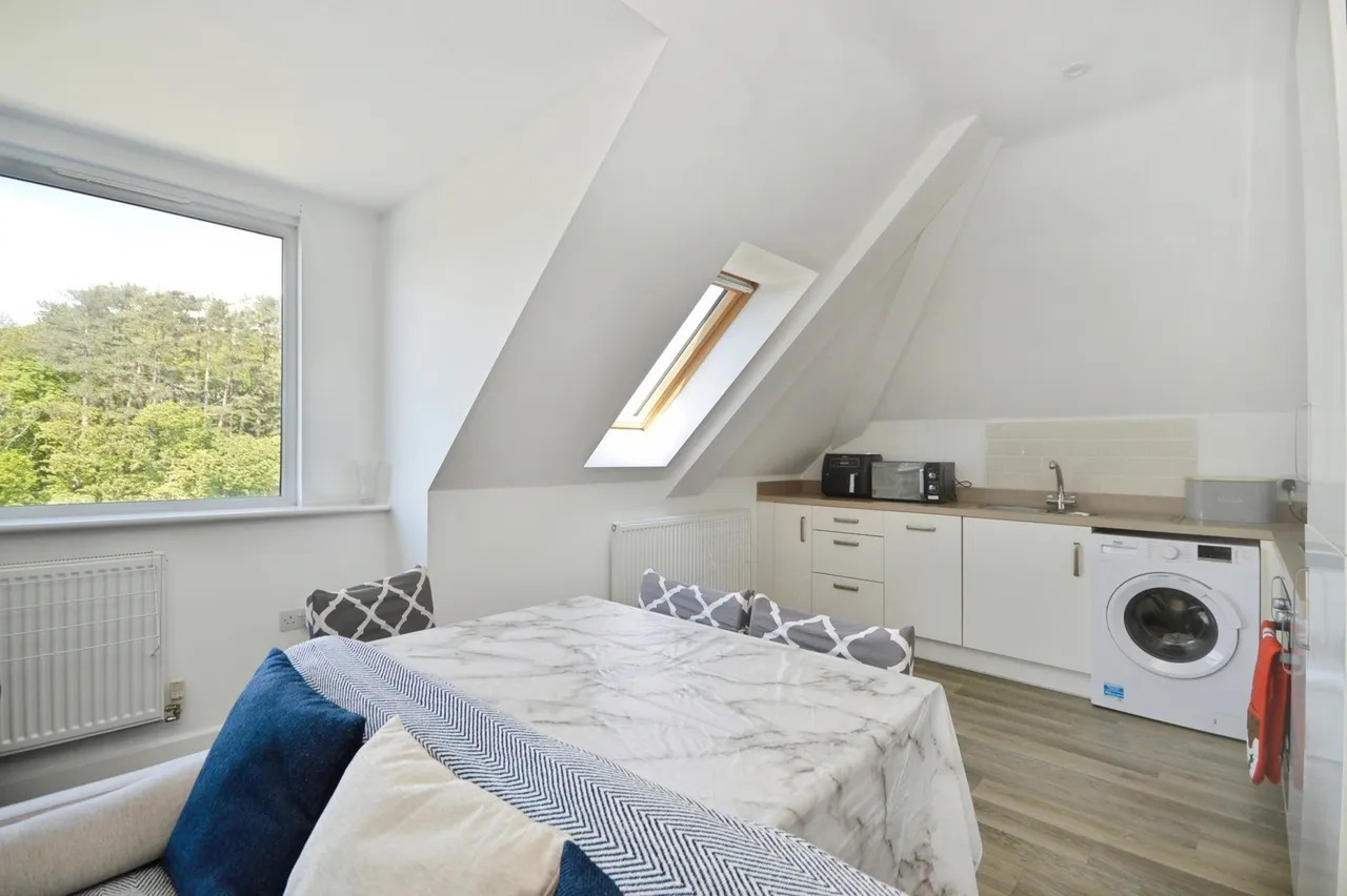 Llys Marina, Y Felinheli, LL56, photo 8