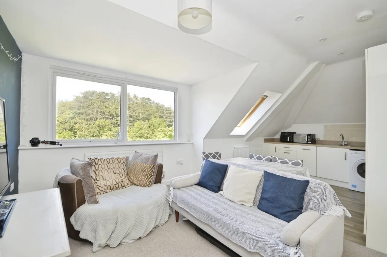 Llys Marina, Y Felinheli, LL56, photo 7