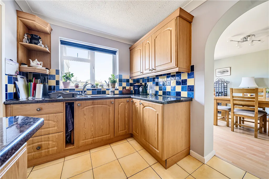 Arnott Road, Holt, photo 6