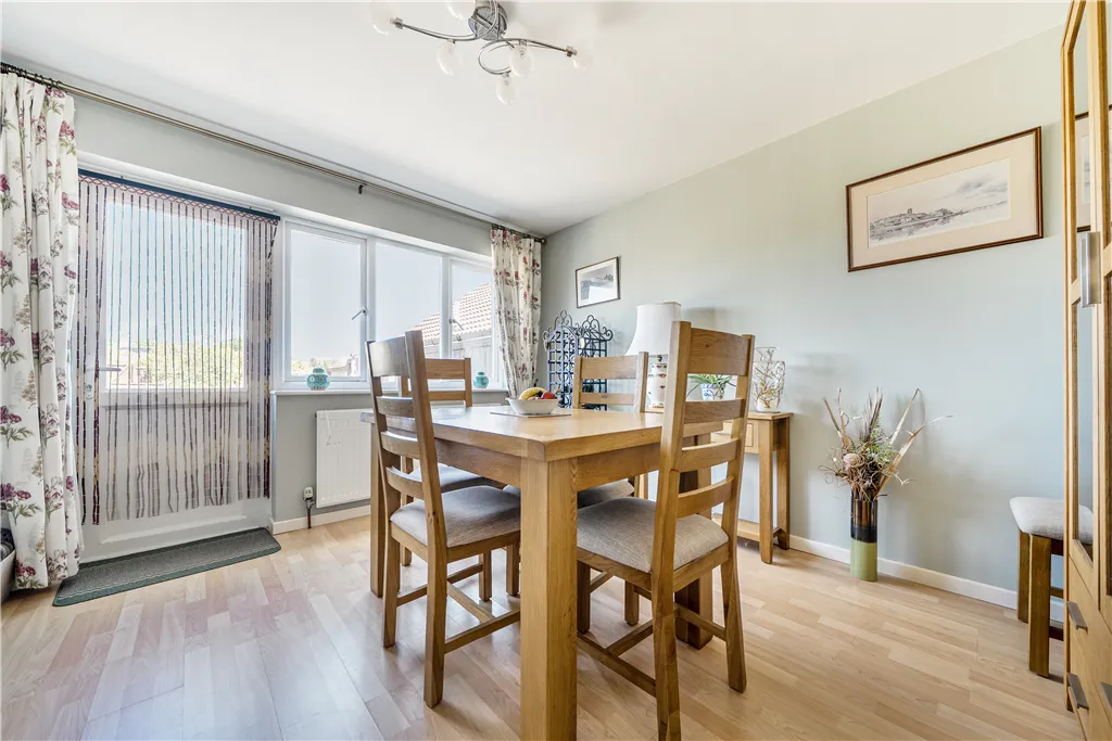 Arnott Road, Holt, photo 7