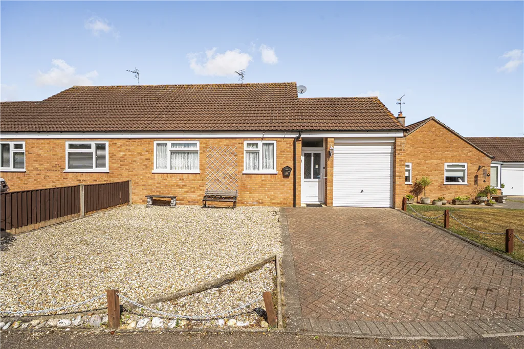 Arnott Road, Holt, photo 20