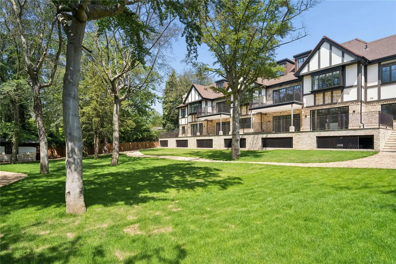 Wildacre, The Woods, HA6, photo 21