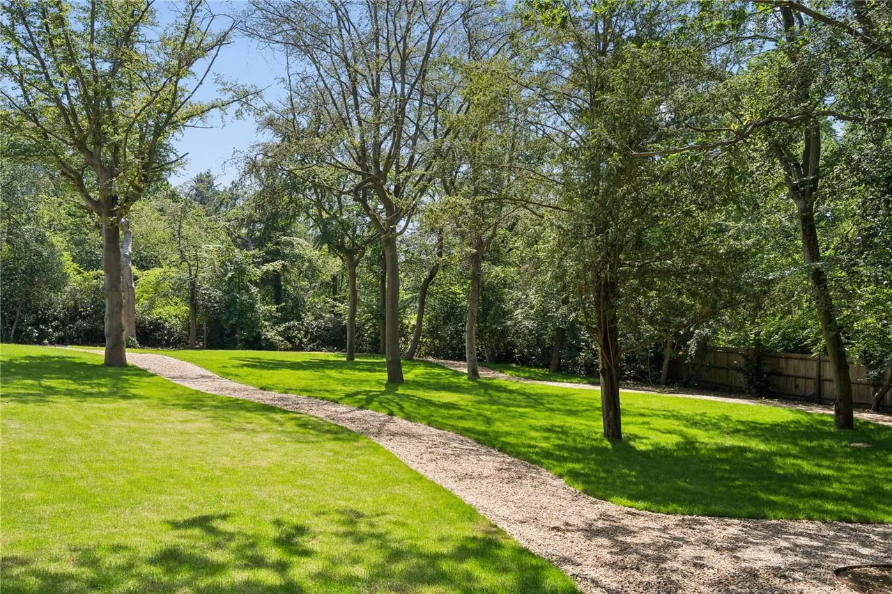 Wildacre, The Woods, HA6, photo 23