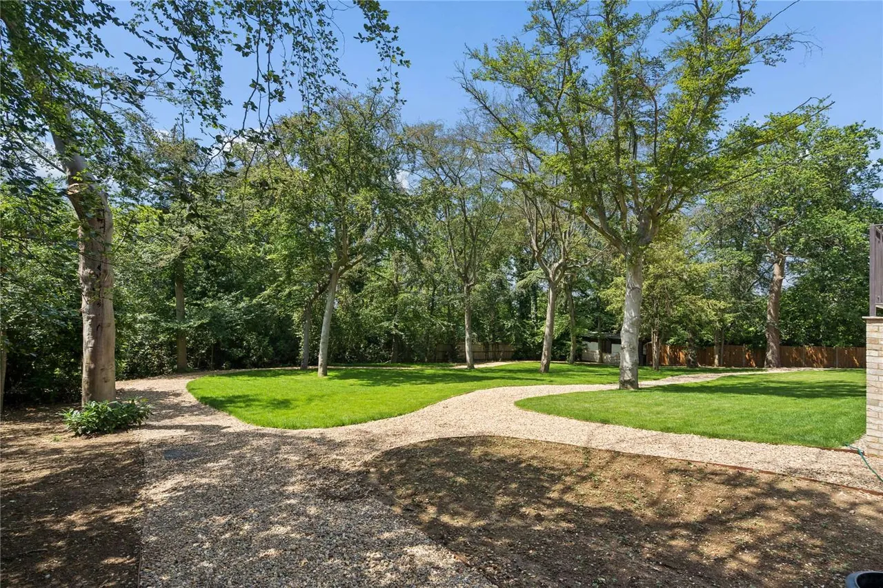 Wildacre, The Woods, HA6, photo 22
