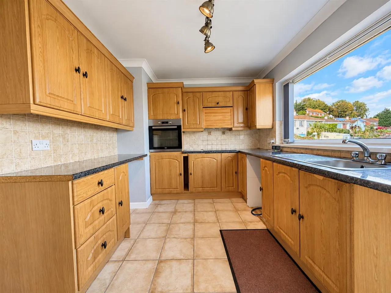 Chestnut Drive, Brixham, photo 9
