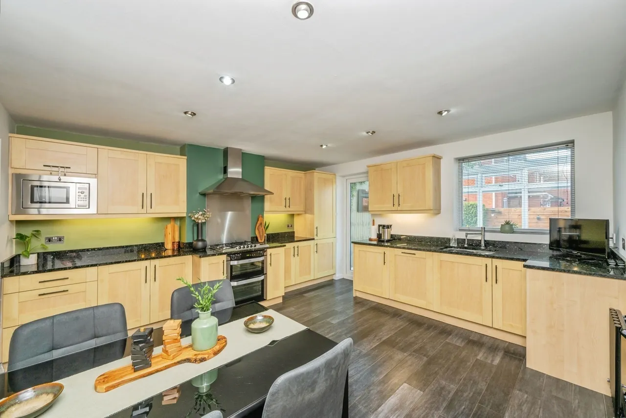 Celandine, Tamworth, B77, photo 8