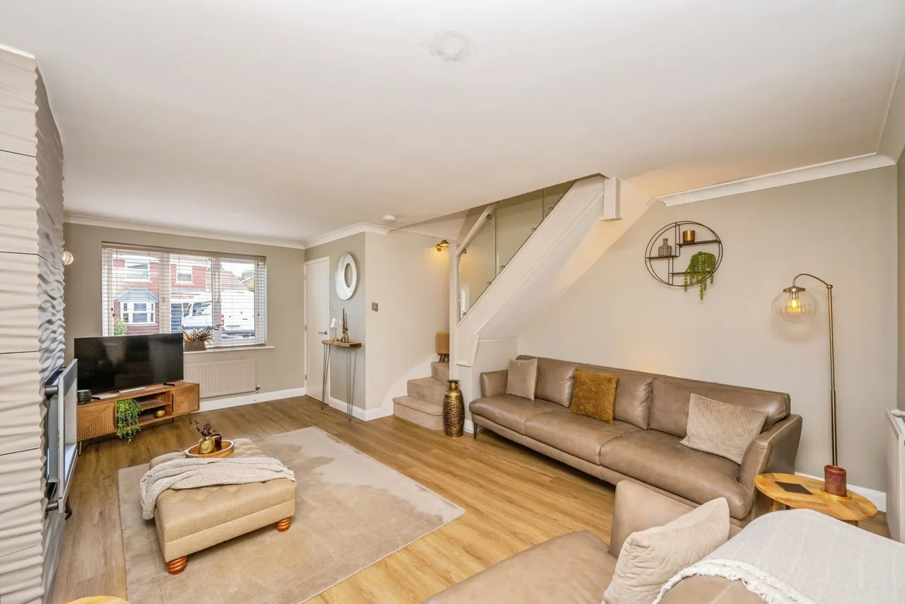 Celandine, Tamworth, B77, photo 16