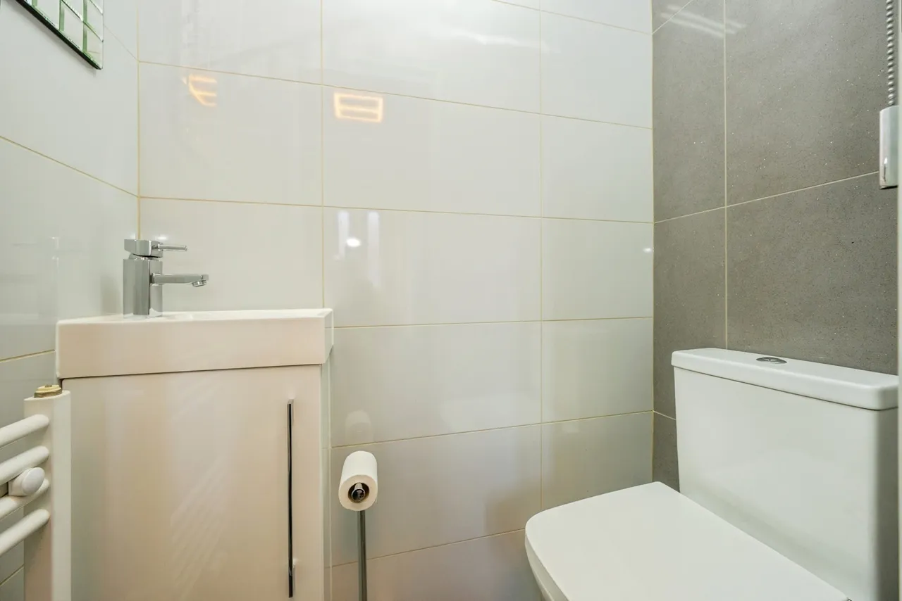Celandine, Tamworth, B77, photo 19