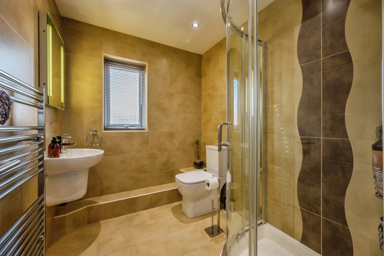 Celandine, Tamworth, B77, photo 21