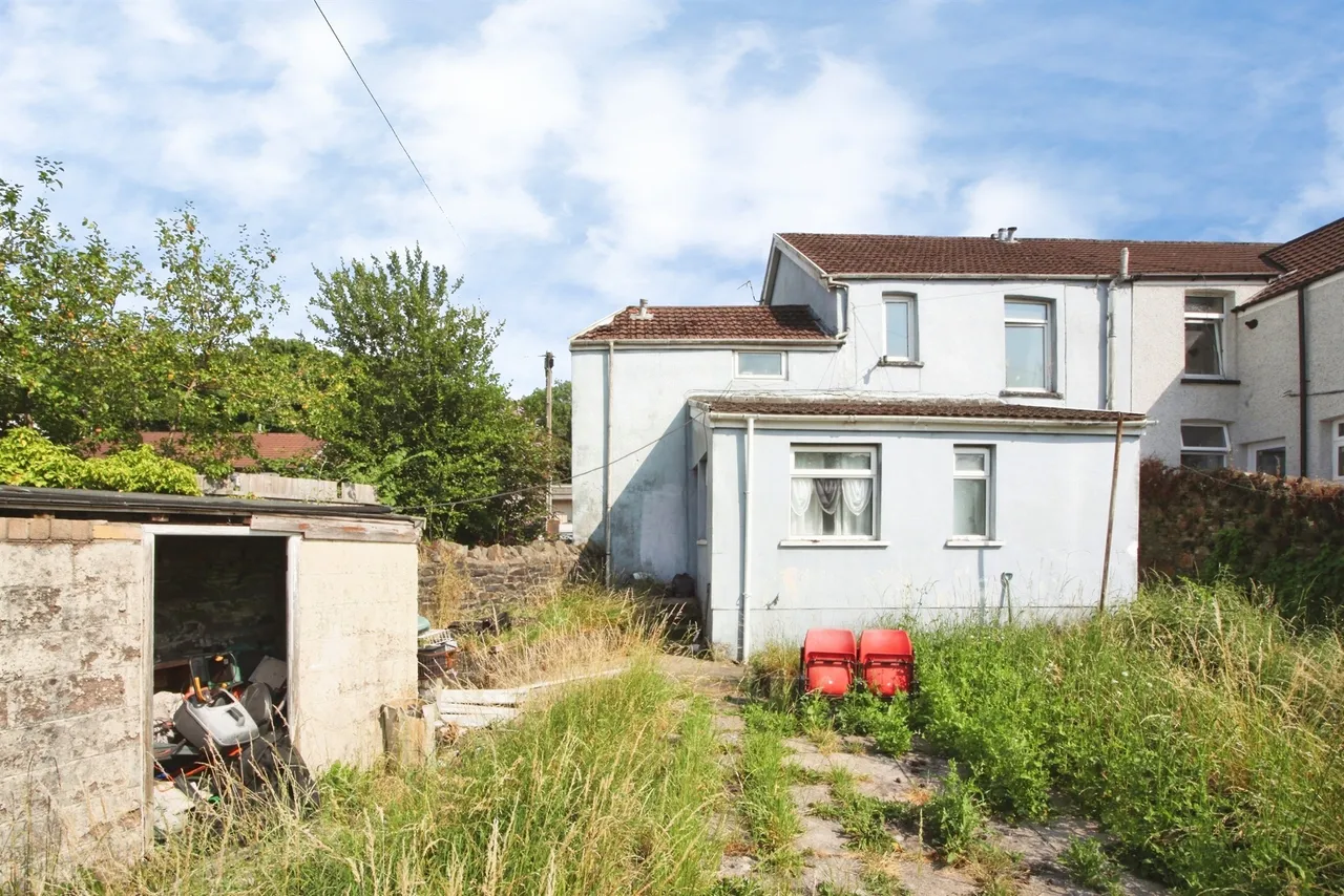 Coedpenmaen Road, Pontypridd, CF37, photo 16