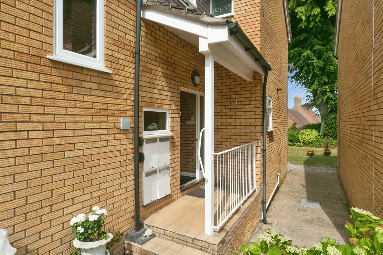 Ebberston Road West, Rhos on Sea, LL28, photo 21