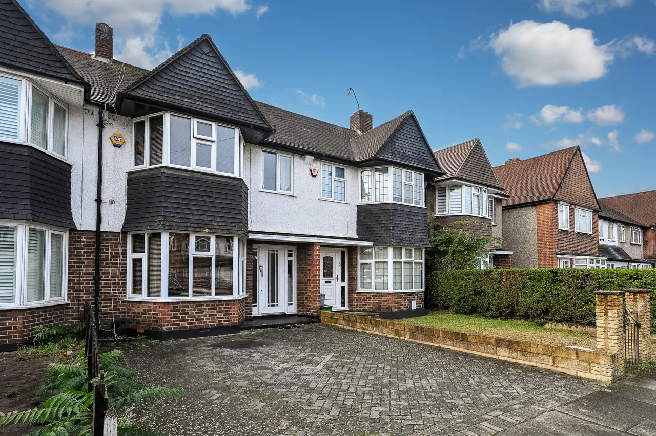 3 bed house for sale, London, SE6