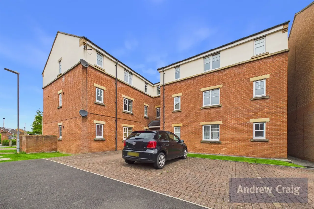 2 bed flat for sale, Sanderson Villas, St James Village, NE8
