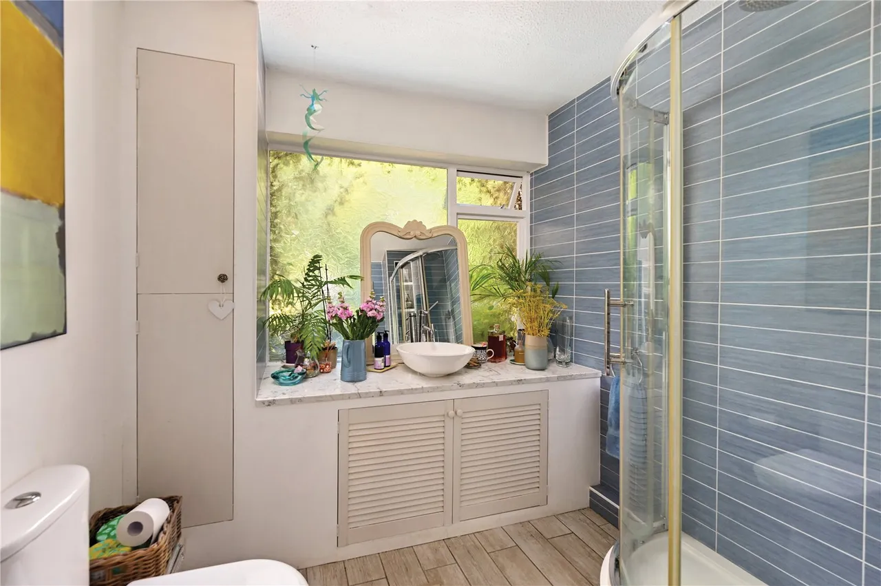 Range Road, Finchampstead, Wokingham, Berkshire, RG40 3NR, photo 22