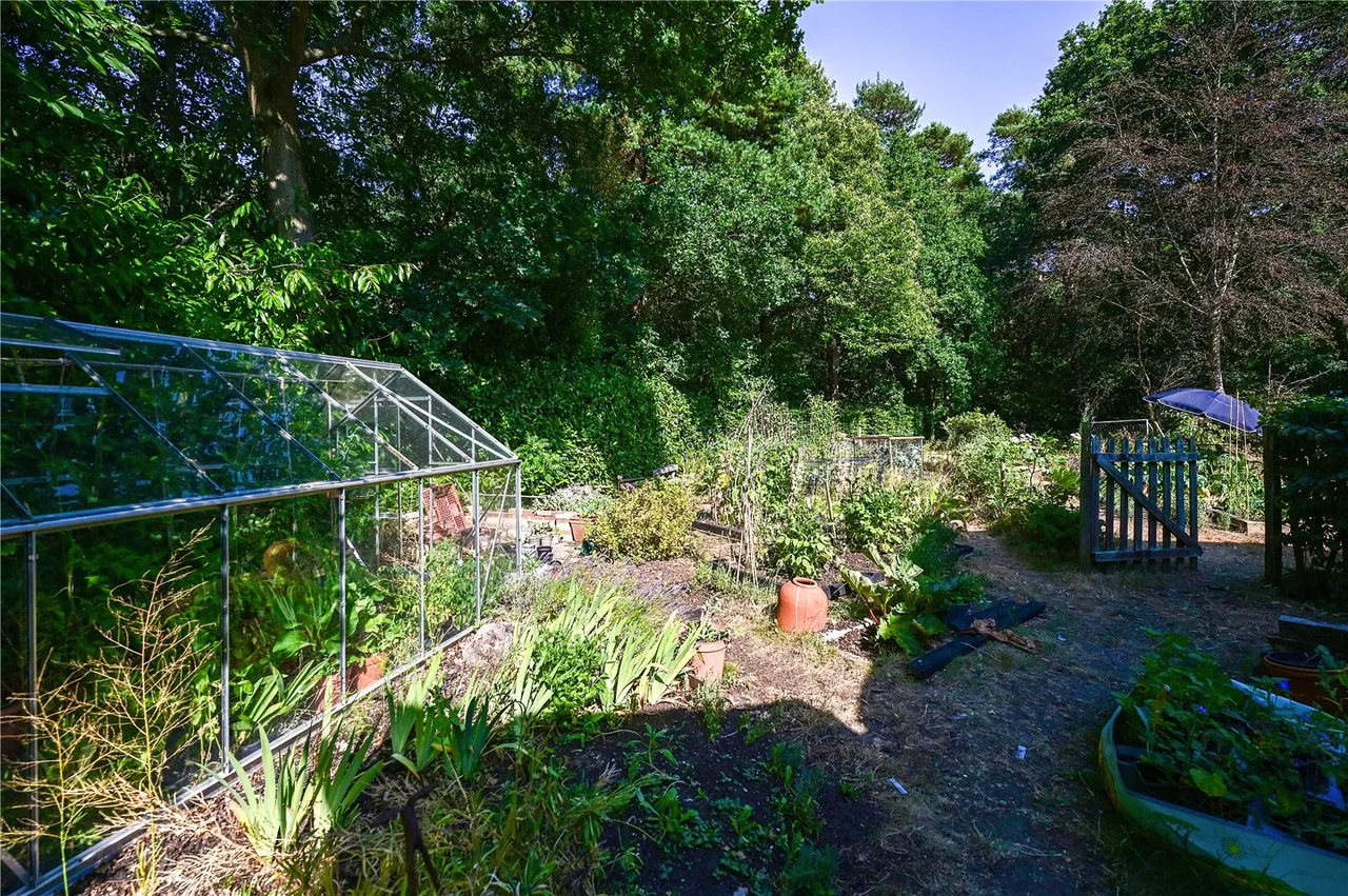 Range Road, Finchampstead, Wokingham, Berkshire, RG40 3NR, photo 13
