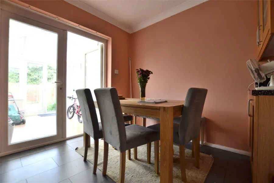 Denmark Road, GL1, photo 5
