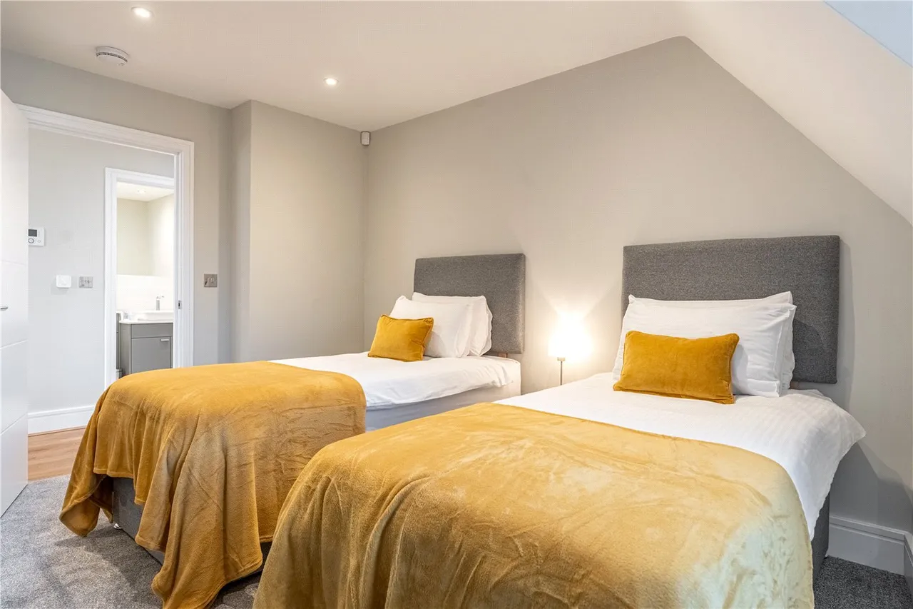 Bond House, Oxford Road, Reading, Berkshire, RG1, photo 10