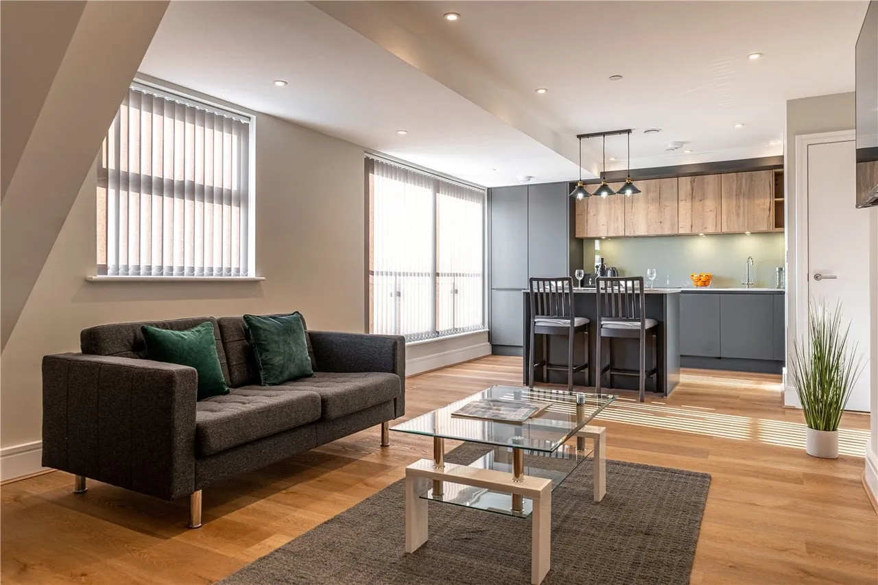 Bond House, Oxford Road, Reading, Berkshire, RG1, photo 11
