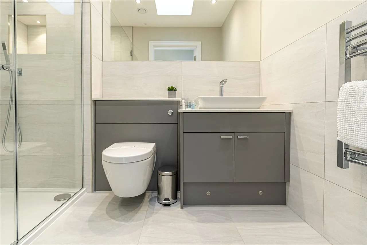 Bond House, Oxford Road, Reading, Berkshire, RG1, photo 6