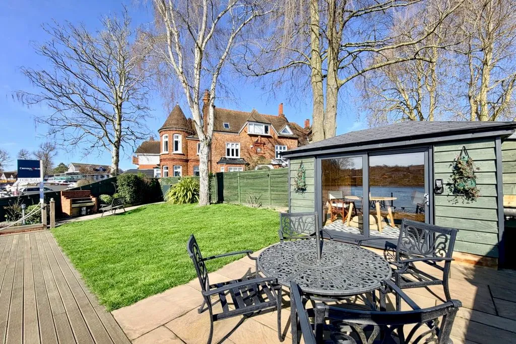 Donkey Lane, Bourne End SL8 5RR, photo 28