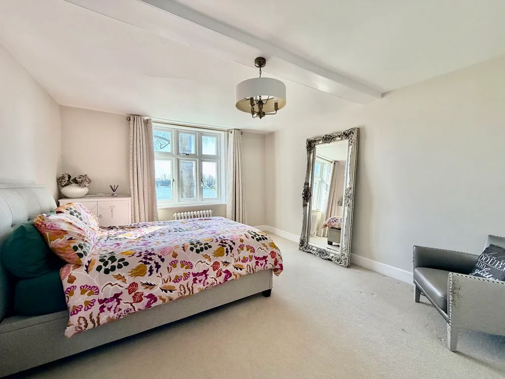 Donkey Lane, Bourne End SL8 5RR, photo 17
