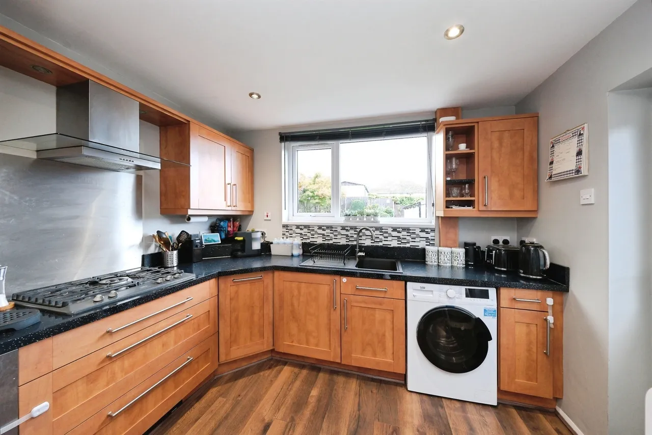 Wheatlands Road, Wingerworth, S42, photo 8
