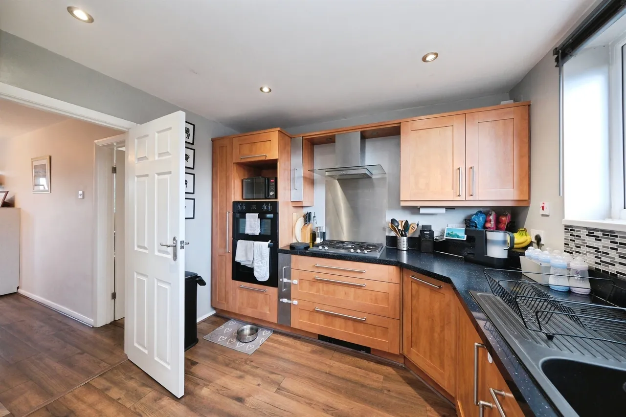 Wheatlands Road, Wingerworth, S42, photo 9