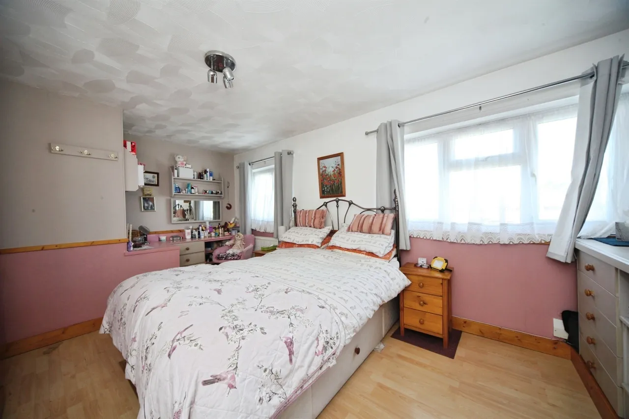 Grove Road, Houghton Regis, LU5, photo 9
