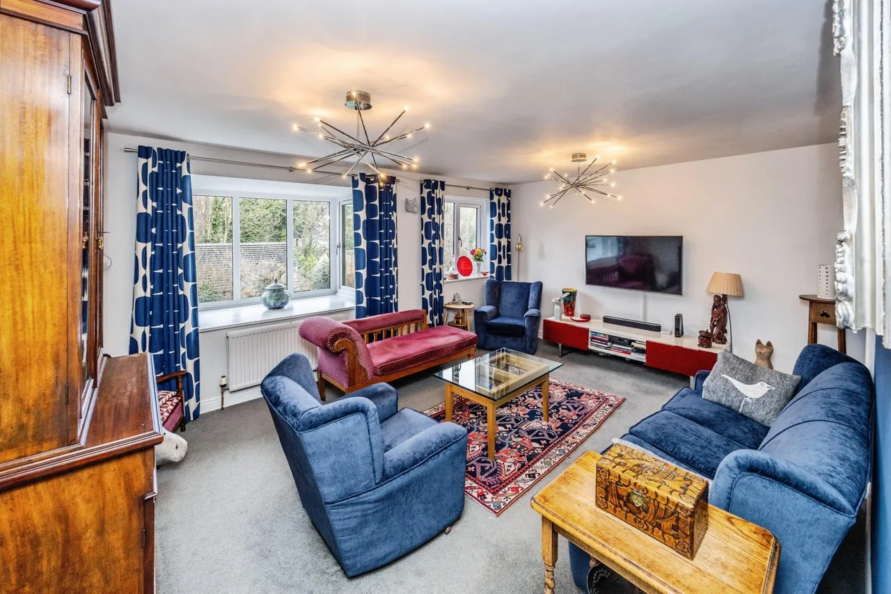 Croft Gardens, Huddersfield, HD2, photo 4