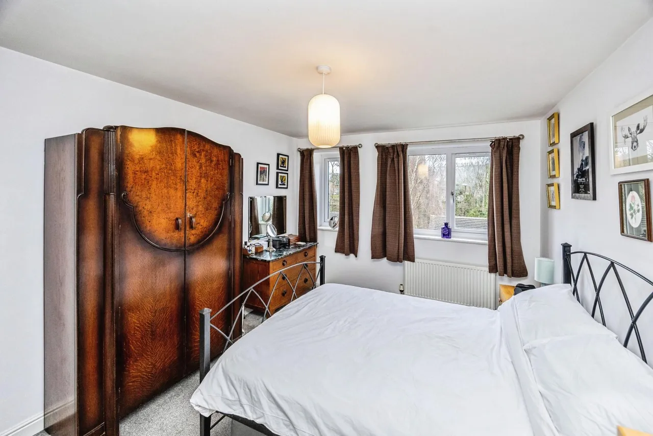 Croft Gardens, Huddersfield, HD2, photo 12