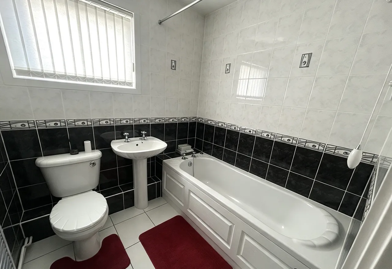 Hambledon Close, Pendeford, WV9, photo 10