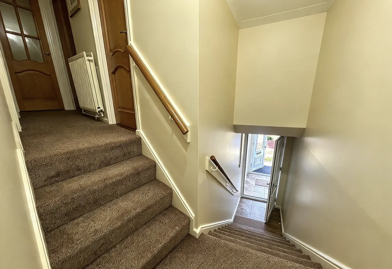 Hambledon Close, Pendeford, WV9, photo 6