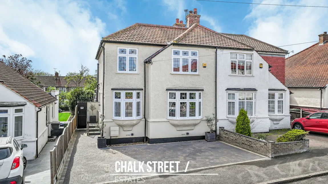 Whitethorn Gardens, Hornchurch, RM11 2AL, photo 38