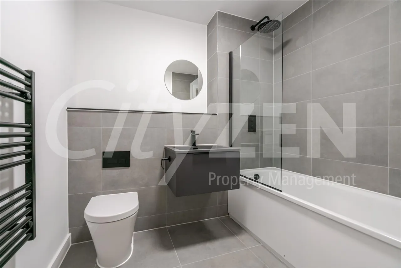 Ordsall Lane, Salford, M5, photo 6