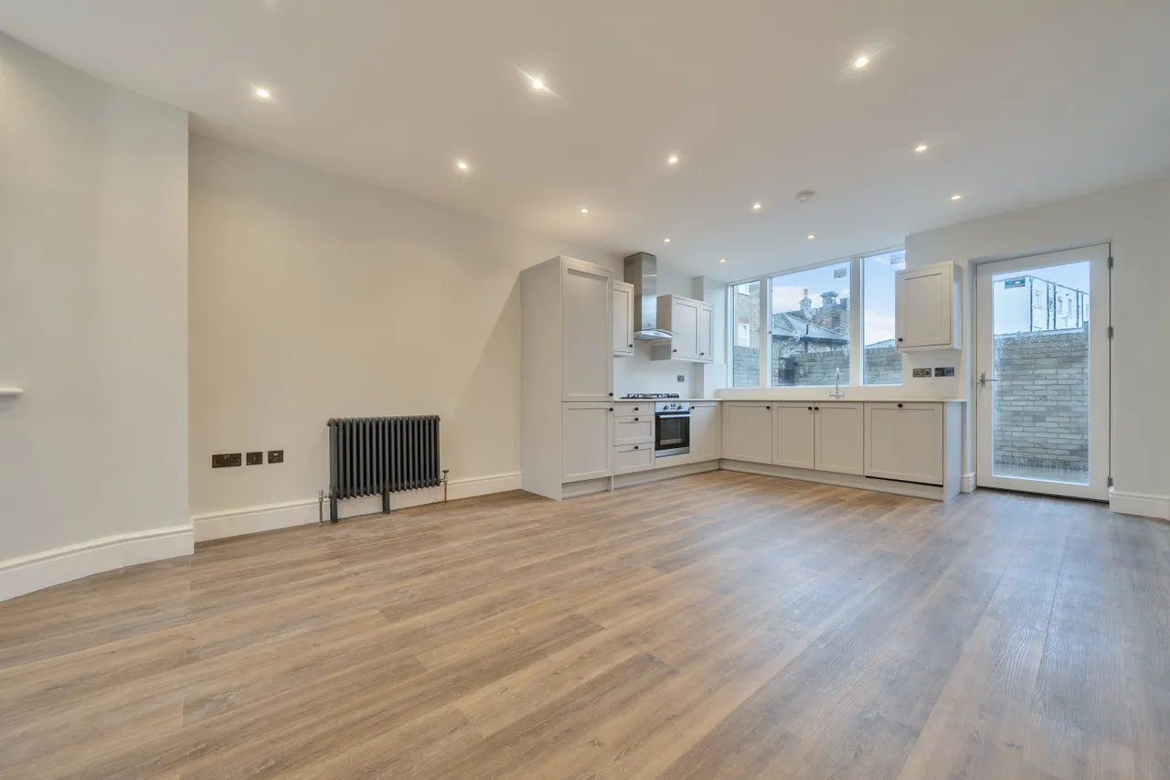 Fransfield Grove, London, SE26, photo 12