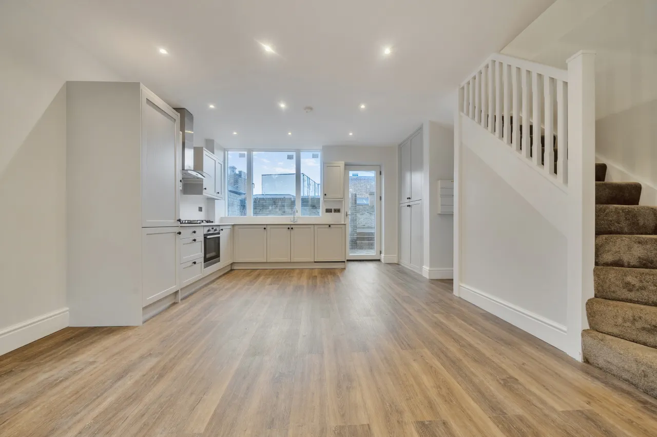 Fransfield Grove, London, SE26, photo 11