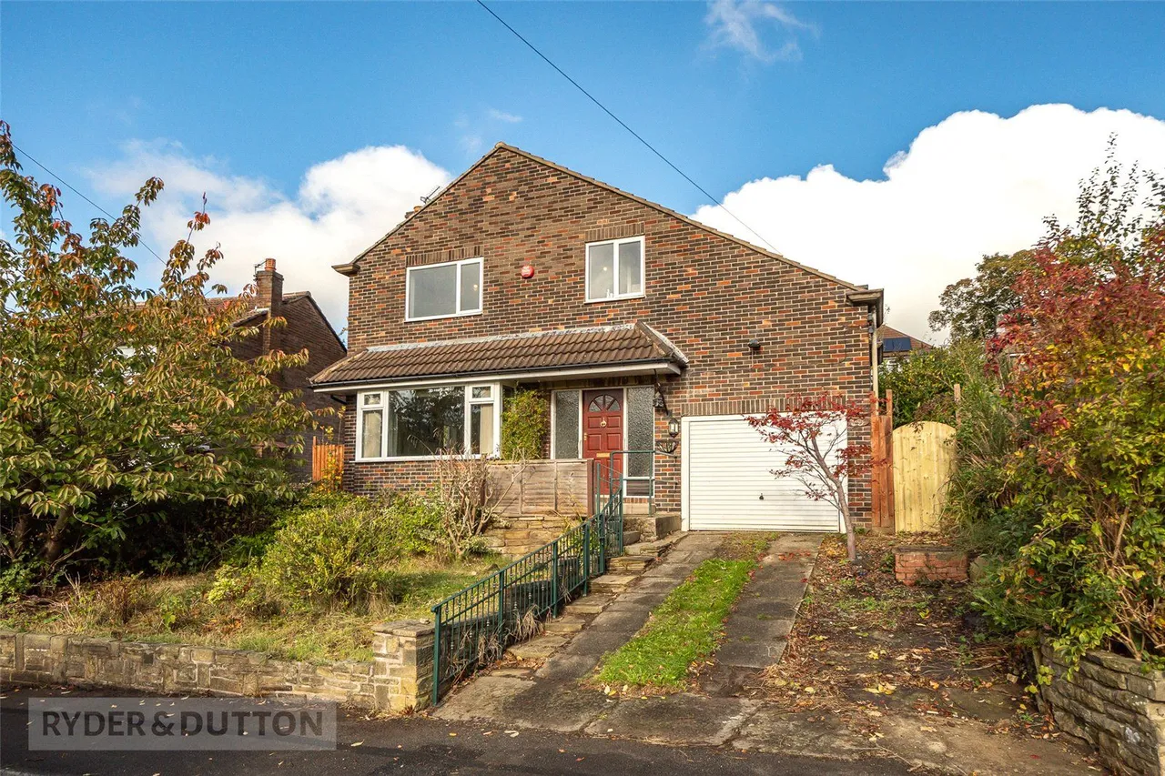 4 bed house for sale, Springwood Hall Gardens, Springwood, HD1