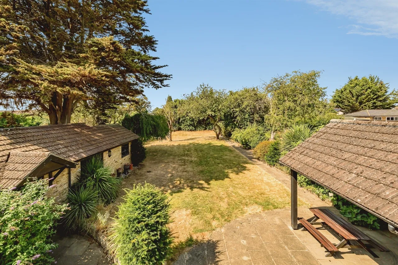 Burnham Lane, Slough, photo 9