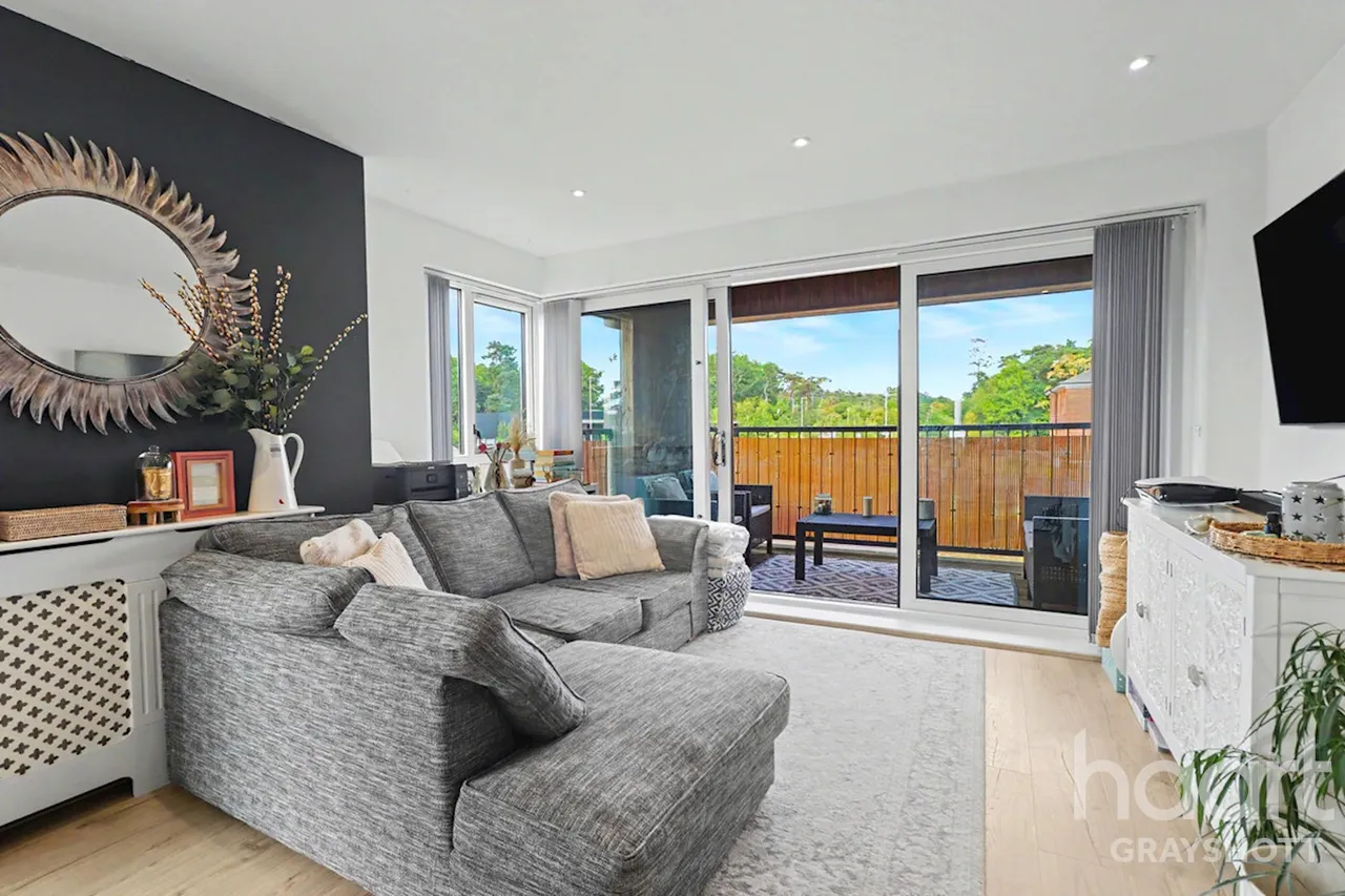 Louisburg Avenue, Bordon, GU35, photo 4